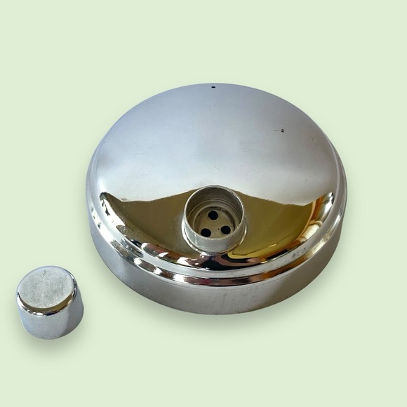 J. Earl & Sons Vintage Sports Glass Cocktail Shaker w/ Recipes 9.5” - Picture 8 of 13